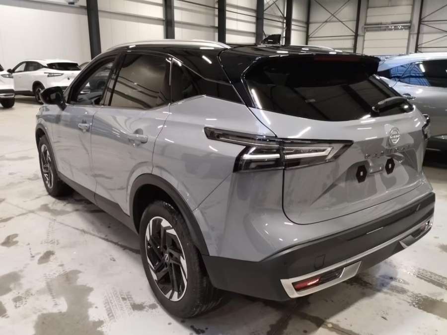 NISSAN
