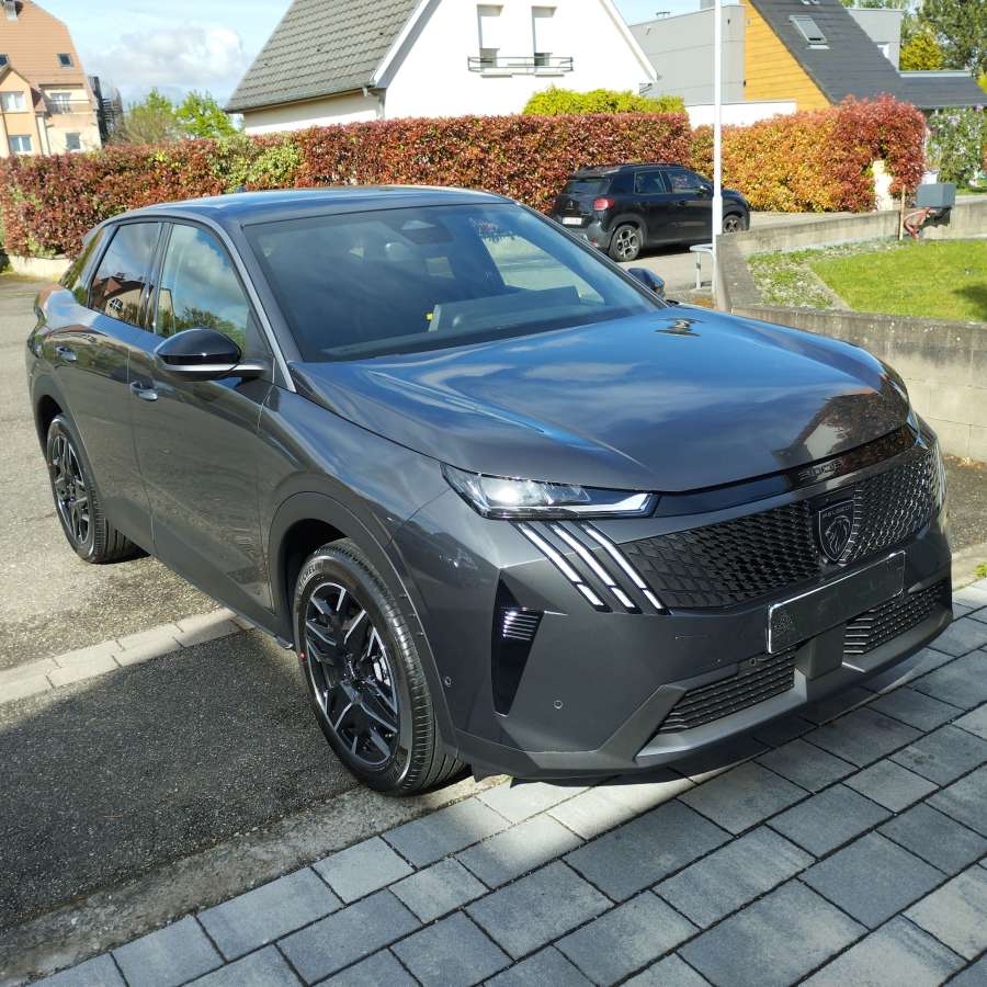 PEUGEOT